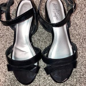 Black Chunky heel size 5wide